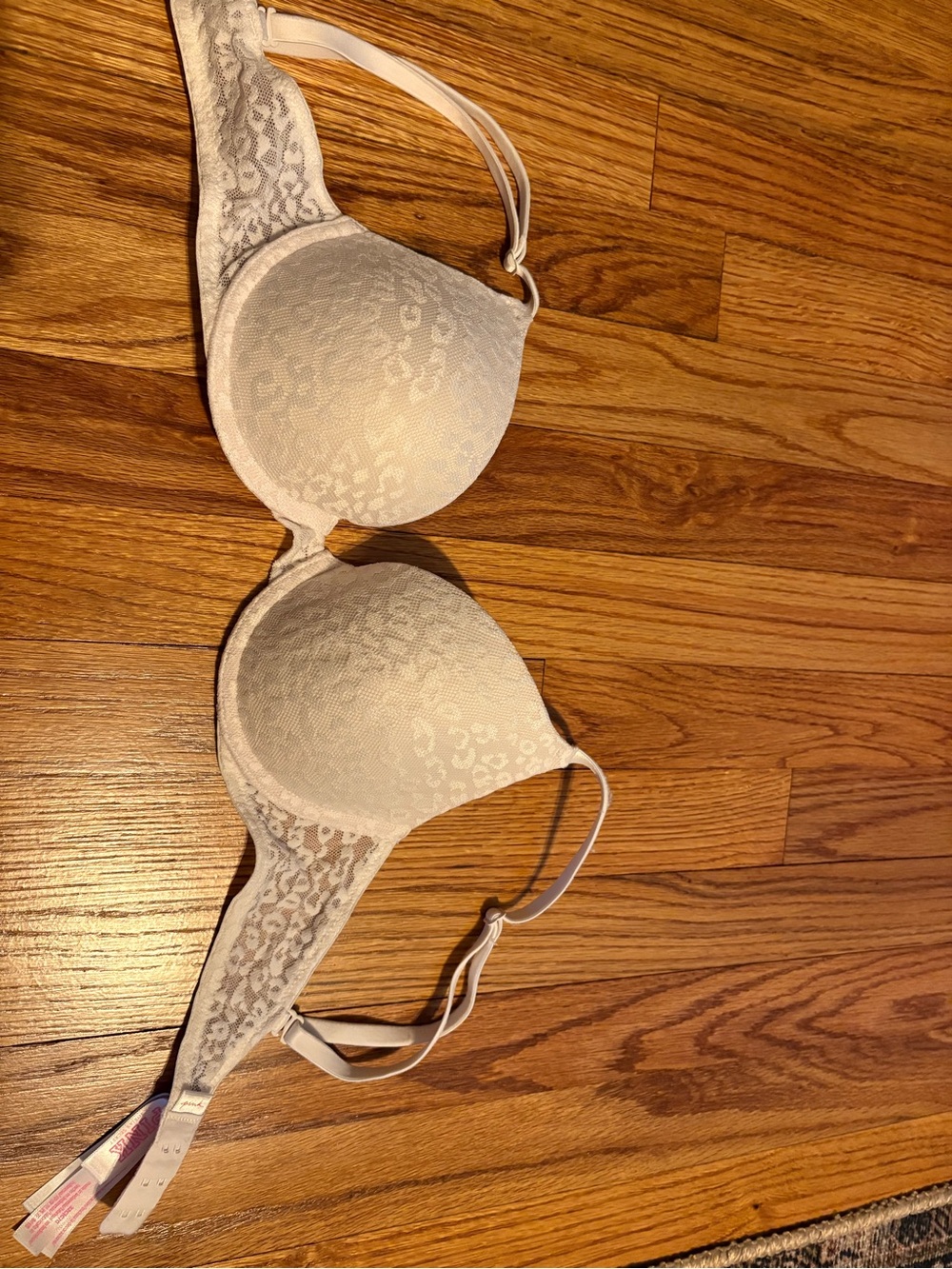 PINK Victoria's Secret white Lace push up Bra